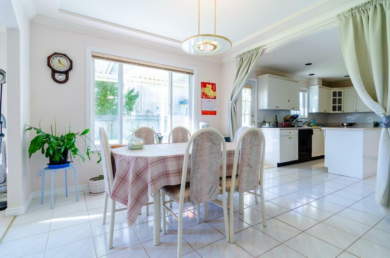 Great Guest Suite In A Gorgeous House New Westminster Ngoại thất bức ảnh